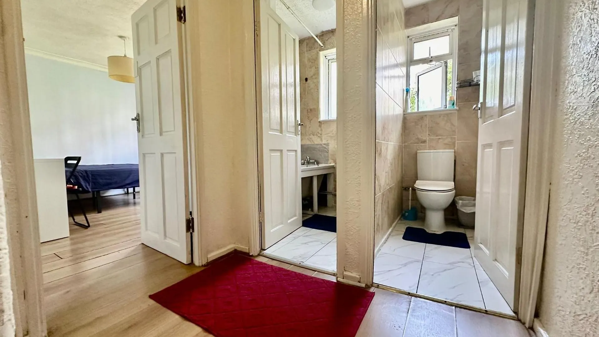 Whitechapel Rooms R2 London Guest house