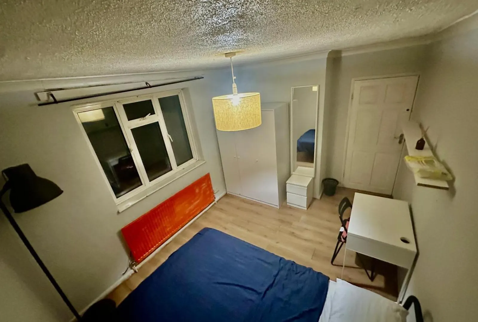 Whitechapel Rooms R2 London