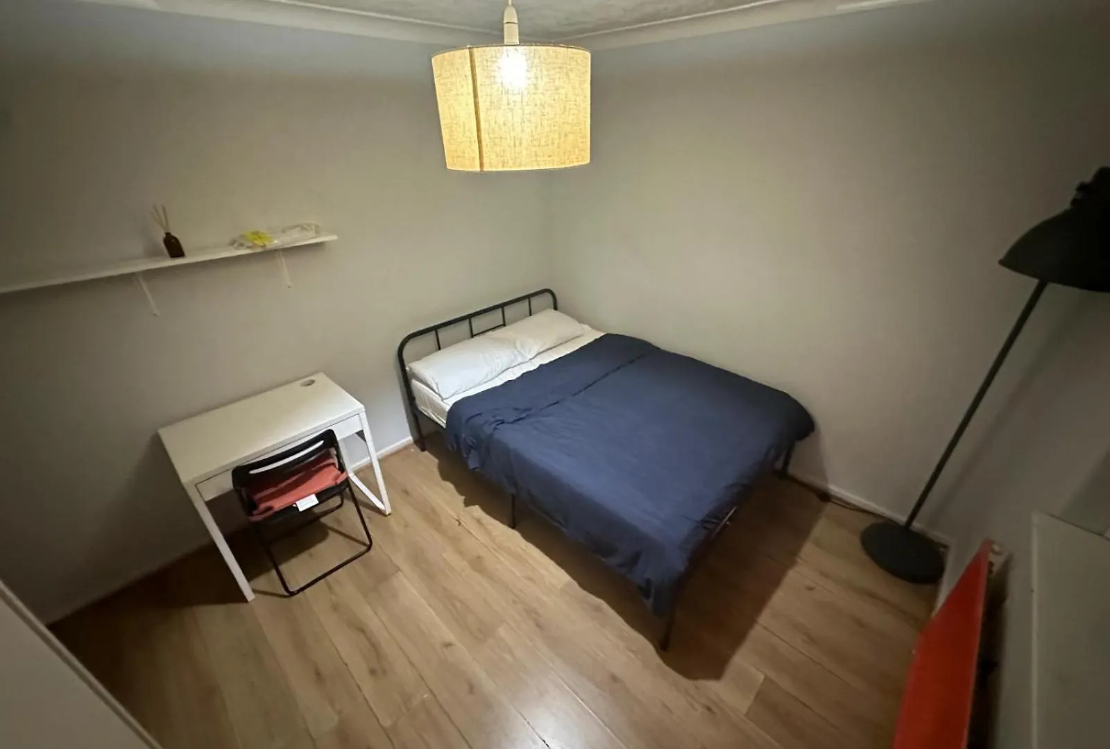 Whitechapel Rooms R2 London 0*,  United Kingdom